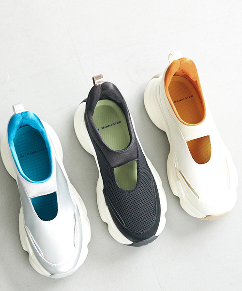 Au BANNISTER（オゥバニスター）の「メリージェーンスニーカー（スニーカー・レディース・シルバー/ブラック/ホワイト・22.5/23/23.5/24/24.5）」の4枚目の写真