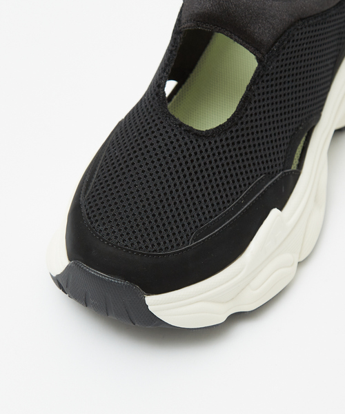 Au BANNISTER（オゥバニスター）の「メリージェーンスニーカー（スニーカー・レディース・シルバー/ブラック/ホワイト・22.5/23/23.5/24/24.5）」の15枚目の写真