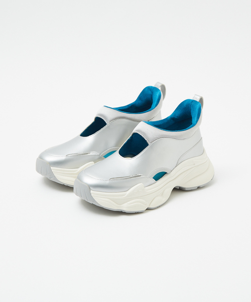 Au BANNISTER（オゥバニスター）の「メリージェーンスニーカー（スニーカー・レディース・シルバー/ブラック/ホワイト・22.5/23/23.5/24/24.5）」の10枚目の写真