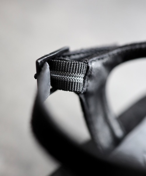 SESTO（セスト）の「厚底バックルサンダル（サンダル・レディース・ブラウン/ブラック・S/M/L/LL/3L）」の4枚目の写真