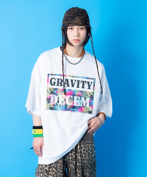 a.p.o.v.(エーピーオービー)の「a.p.o.v. フラワーミックスビッグボックスロゴプリントオーバーサイズTシャツ(Tシャツ/カットソー・メンズ・ホワイト/ブラック/オレンジ・ONESIZE)」の5枚目の写真