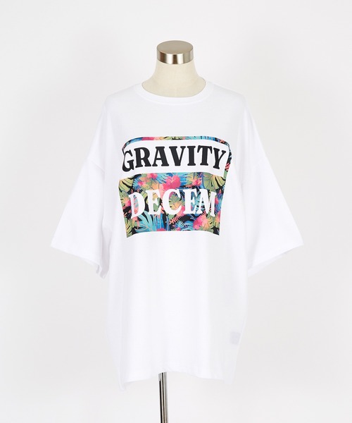 a.p.o.v.(エーピーオービー)の「a.p.o.v. フラワーミックスビッグボックスロゴプリントオーバーサイズTシャツ(Tシャツ/カットソー・メンズ・ホワイト/ブラック/オレンジ・ONESIZE)」の14枚目の写真