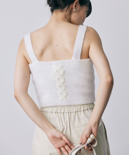 +81BRANCA(ハチイチブランカ)の「【81BRANCA】グリッタービスチェ(ニット/セーター・レディース・ブラック/ホワイト・フリー)」の2枚目の写真