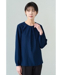ＩＥＤＩＴ　抗菌防臭＆ＵＶカットがうれしい　バックプリーツが品よく揺れる　後ろ姿が印象的な着映えトップス