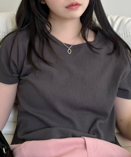 TREOVER(トレオーバー)の「リブコンパクトTee(Tシャツ/カットソー・レディース・チャコール/オフホワイト/ブラック/アイボリー・MEDIUM/LARGE)」の15枚目の写真