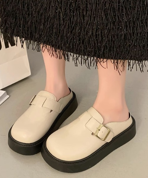 Teem Store(チームストア)の「厚底ベルトデザインサボサンダル(サンダル・レディース・アイボリー/ブラック・M/L)」の15枚目の写真