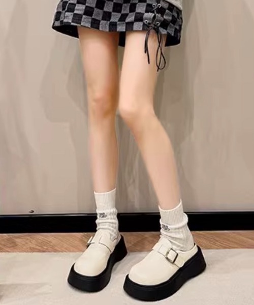 Teem Store(チームストア)の「厚底ベルトデザインサボサンダル(サンダル・レディース・アイボリー/ブラック・M/L)」の6枚目の写真