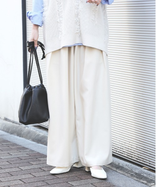 Right-on（ライトオン）の「【HONEYSUCKLE ROSE】ウエストシャーリングパンツ（その他パンツ・レディース・ライトベージュ/ブラック/グレー・L/M）」の10枚目の写真