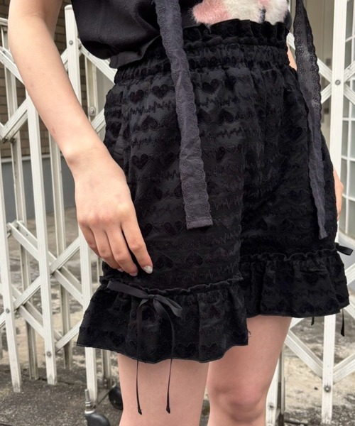 Candy Stripper（キャンディストリッパー）の「LOVE ME FRILL ショーツ（その他パンツ・レディース・ブラック/オフホワイト・FREE）」の13枚目の写真