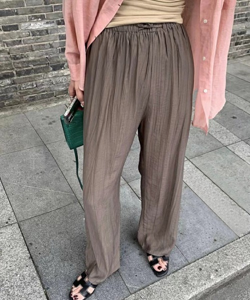 COCOMOMO(ココモモ)の「【5色展開】 春夏 大活躍 イージーパンツ ワイド パンツ(その他パンツ・レディース・ブラック/カーキ/パープル/ベージュ/ダークブラウン・FREE)」の2枚目の写真