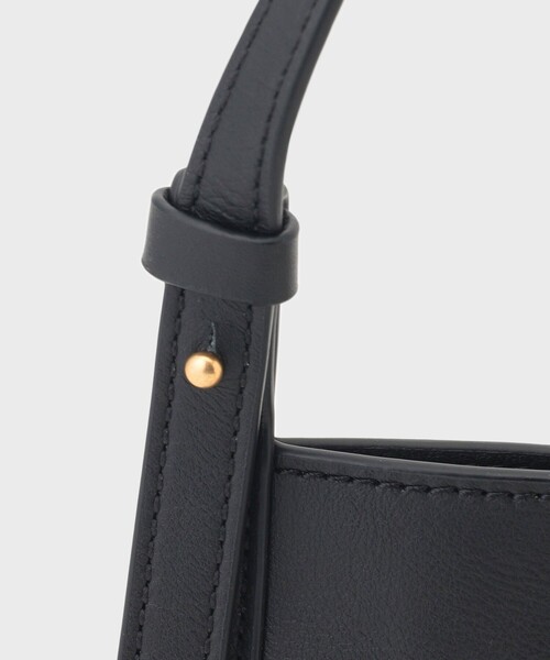 GRACE CONTINENTAL(グレースコンチネンタル)の「ORSETTOトライアングルバッグ(ハンドバッグ・レディース・ブラック/ホワイト・FREE)」の3枚目の写真