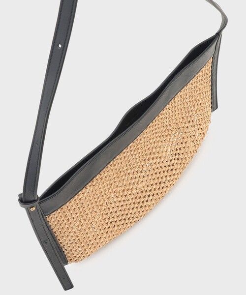 GRACE CONTINENTAL(グレースコンチネンタル)の「ORSETTOトライアングルバッグ(ハンドバッグ・レディース・ブラック/ホワイト・FREE)」の5枚目の写真