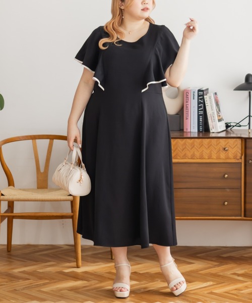 CLETTE(クレット)の「配色使いフレア袖ワンピース(ワンピース・レディース・サンドグレー/ブラック/チャコールグレー・3L/LL/4L)」の10枚目の写真