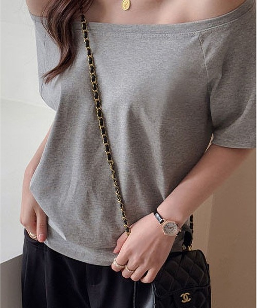 MAISON DE THERESE(メゾン ド テレーズ)の「オフショルダー ルーズTシャツ(Tシャツ/カットソー・レディース・ブラック/ホワイト/ブルー/グレー・S/M/L)」の6枚目の写真