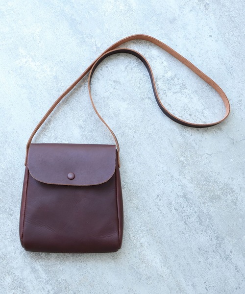 bulle de savon（ビュルデサボン）の「△leather pochette（ショルダーバッグ・レディース・ブラック/ダークブラウン・FREE）」の2枚目の写真