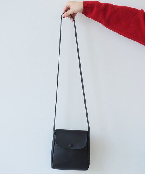 bulle de savon（ビュルデサボン）の「△leather pochette（ショルダーバッグ・レディース・ブラック/ダークブラウン・FREE）」の9枚目の写真