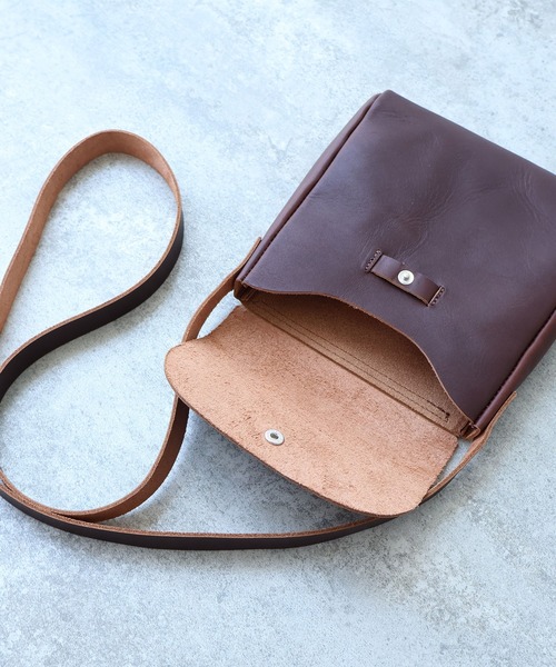 bulle de savon（ビュルデサボン）の「△leather pochette（ショルダーバッグ・レディース・ブラック/ダークブラウン・FREE）」の12枚目の写真