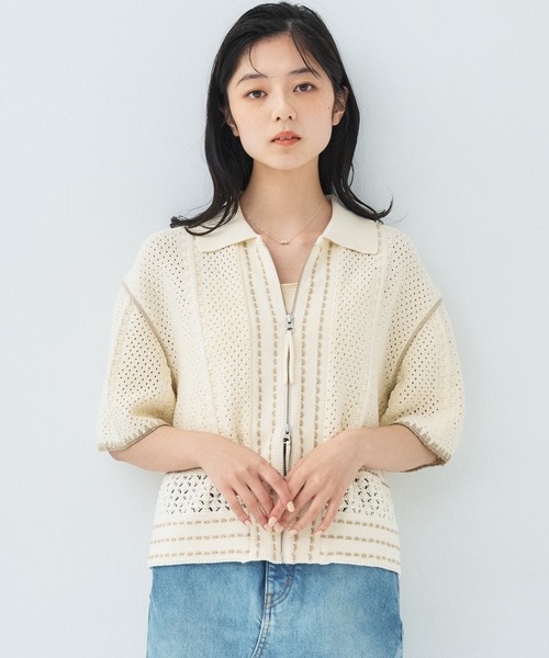 PUBLIC TOKYO(パブリックトウキョウ)の「ハーフスリーブジップポロニット/夏服/ 半袖/ ポロ襟(ポロシャツ・レディース・ベージュ/アイボリー/ライトブルー・FREE)」の4枚目の写真