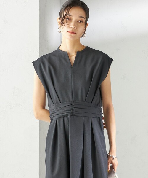 SHIPS（シップス）の「〈手洗い可能〉サッカー ストレッチ ドット 無地 フレンチ スリーブ ワンピース（ワンピース・レディース・ブラック/ネイビー・ONE SIZE）」の3枚目の写真