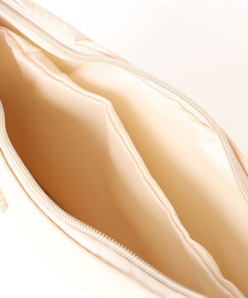 VIBGYOR（ヴィブジョー）の「urbanfemine./大容量 シンプルミニショルダーバッグ U7497（ショルダーバッグ・レディース・ブラック/カーキ/グレー/ベージュ・FREE）」の22枚目の写真