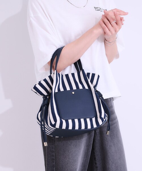 SHOO・LA・RUE(シューラルー)の「【2WAY】素材コンビトートバッグ(トートバッグ・レディース・ベージュ/イエロー系2/ネイビー系2・00)」の3枚目の写真