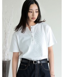 テレコリブドットボタンヘンリーネックTシャツ
