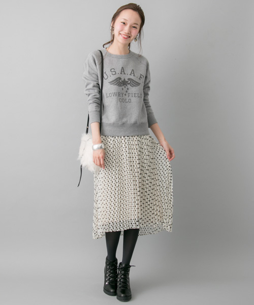 URBAN RESEARCH（アーバンリサーチ）の「UR スター裏起毛スウェット（スウェット・レディース・ネイビー/オフホワイト/グレー・FREE）」の5枚目の写真