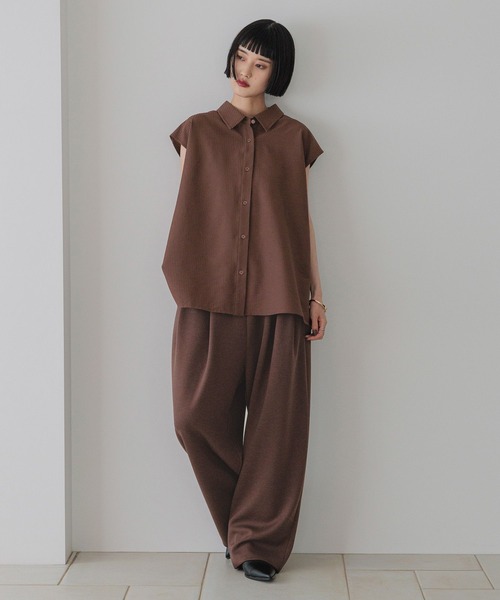 LOWRYS FARM（ローリーズファーム）の「バックリボンシャツＳＳ　572747（シャツ/ブラウス・レディース・ダークブラウン/ベージュ/ホワイト・FREE）」の19枚目の写真