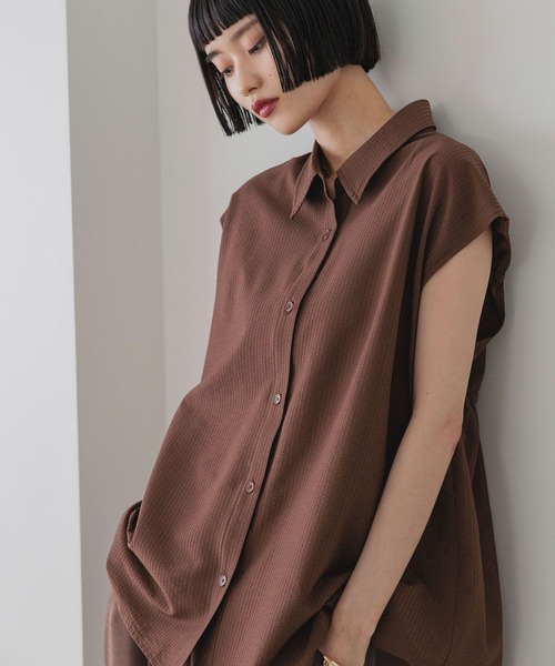 LOWRYS FARM（ローリーズファーム）の「バックリボンシャツＳＳ　572747（シャツ/ブラウス・レディース・ダークブラウン/ベージュ/ホワイト・FREE）」の22枚目の写真