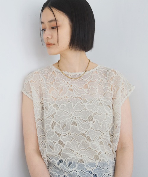 A part by(アパートバイ)の「モールレースプルオーバーフレンチスリーブ(Tシャツ/カットソー・レディース・ベージュ/ネイビー/オフホワイト/ライトブラウン・FREE)」の15枚目の写真