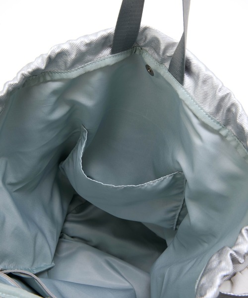 Casselini（キャセリーニ）の「Casselini(キャセリーニ)フリルナップサック（バックパック/リュック・レディース・シルバー/グレー/ブラック・FREE）」の4枚目の写真