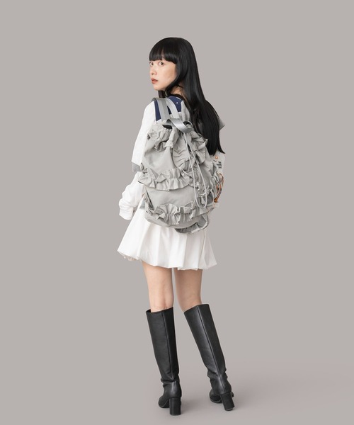 Casselini（キャセリーニ）の「Casselini(キャセリーニ)フリルナップサック（バックパック/リュック・レディース・シルバー/グレー/ブラック・FREE）」の7枚目の写真