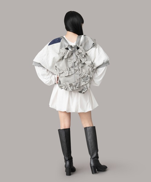 Casselini（キャセリーニ）の「Casselini(キャセリーニ)フリルナップサック（バックパック/リュック・レディース・シルバー/グレー/ブラック・FREE）」の8枚目の写真