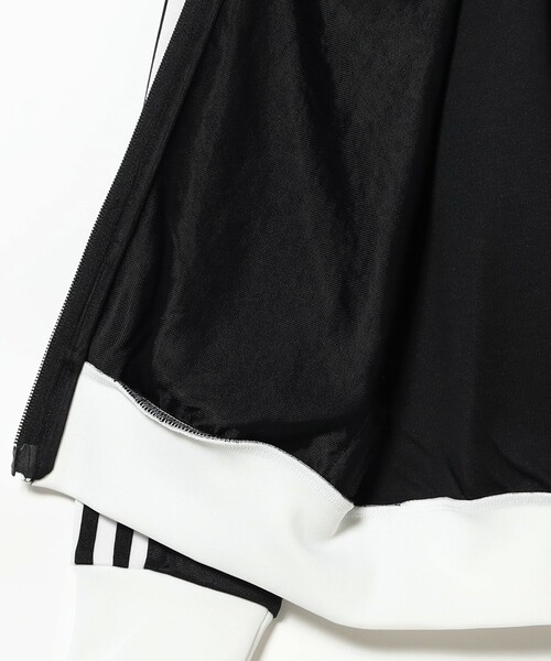 adidas（アディダス）の「adidas / アディカラー クラシック トラックトップ（スウェット・メンズ・ブラック・X-LARGE/LARGE/MEDIUM/SMALL）」の8枚目の写真