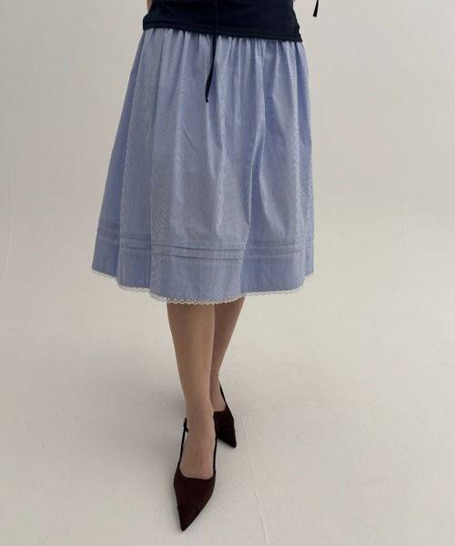 FUULLY STUDIO(フーリィーステューディオ)の「レースミディギャザースカート(スカート・レディース・ストライプ/ホワイト・FREE)」の13枚目の写真