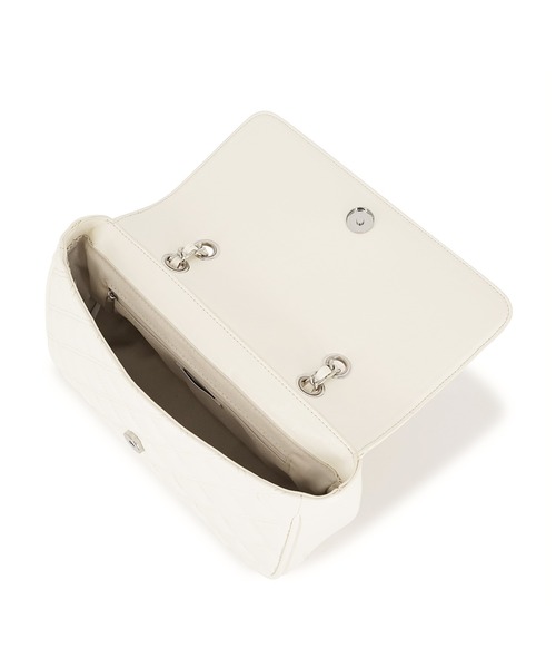 GYDA（ジェイダ）の「GYDA(ジェイダ)チェーンショルダーバッグ GY-B354 ダブルキルティング（ショルダーバッグ・レディース・アイボリー/ブラック/レッド・FREE）」の15枚目の写真