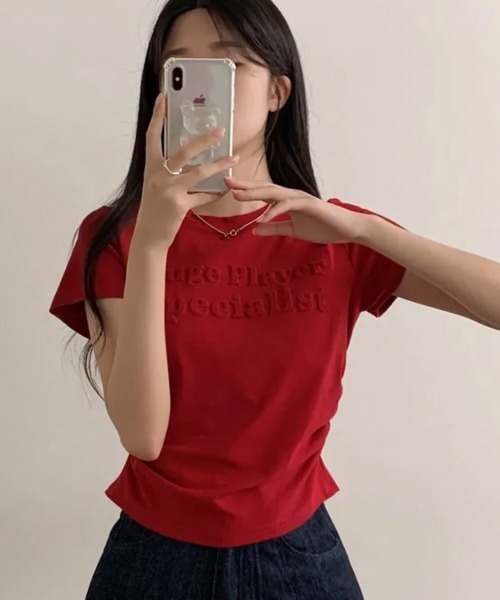 NANAHACHI(ナナハチ)の「エンボスロゴ コンパクトTシャツ(Tシャツ/カットソー・レディース・レッド/ホワイト/ブラック・FREE)」の10枚目の写真