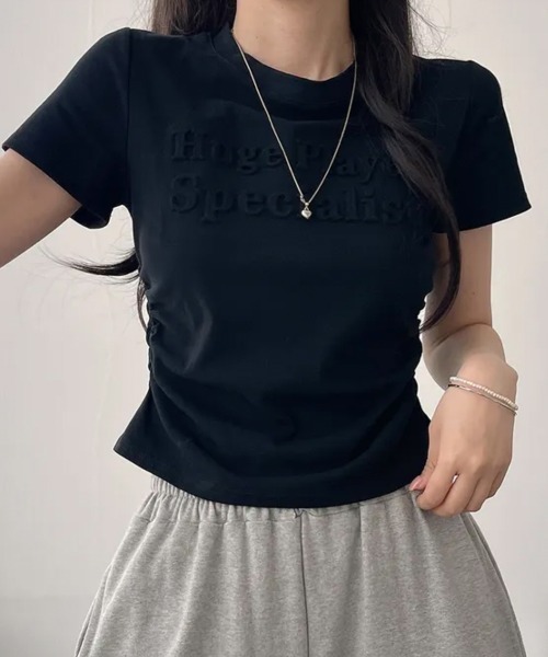 NANAHACHI(ナナハチ)の「エンボスロゴ コンパクトTシャツ(Tシャツ/カットソー・レディース・レッド/ホワイト/ブラック・FREE)」の21枚目の写真