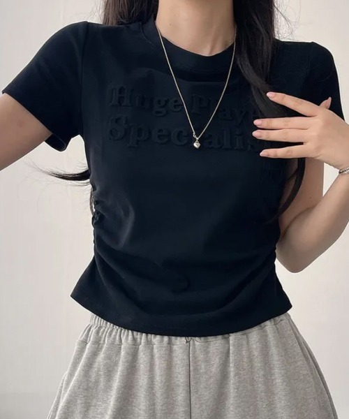 NANAHACHI(ナナハチ)の「エンボスロゴ コンパクトTシャツ(Tシャツ/カットソー・レディース・レッド/ホワイト/ブラック・FREE)」の20枚目の写真