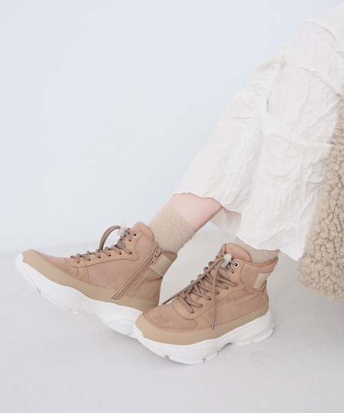 enchanted(エンチャンテッド)の「撥水レースアップサイドジップスニーカーブーツ(ブーツ・レディース・ベージュ/ピンクベージュ/グレイッシュベージュ/ブラック・24/23.5/23/22.5/25/24.5)」の4枚目の写真