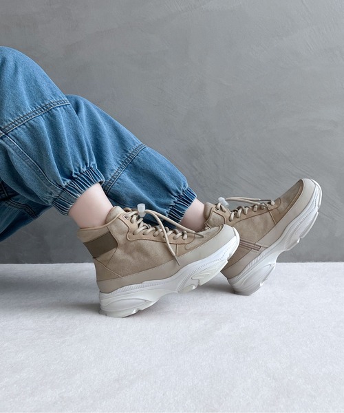 enchanted(エンチャンテッド)の「撥水レースアップサイドジップスニーカーブーツ(ブーツ・レディース・ベージュ/ピンクベージュ/グレイッシュベージュ/ブラック・24/23.5/23/22.5/25/24.5)」の17枚目の写真