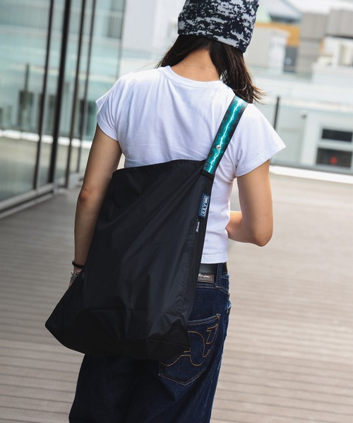 bpr BEAMS（ビーピーアール ビームス ）の「【別注】JULY NINE / SUSHI SACK Custom Webbing Special（ショルダーバッグ・レディース・その他/その他2/その他1・ONE SIZE）」の11枚目の写真