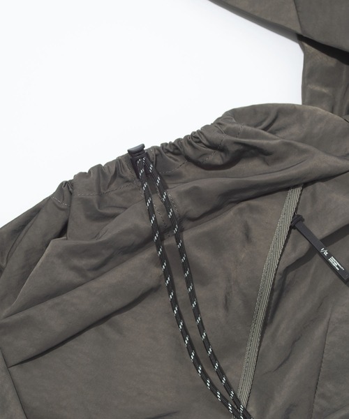 F/CE. (エフシーイー)の「F/CE. TEXTURED TWILL FUROSHIKI 2WAY SHOULDER / エフシーイー テクスチャードツイルフロシキツーウェイショルダー(ショルダーバッグ・メンズ・ブラック/チャコール・FREE)」の8枚目の写真