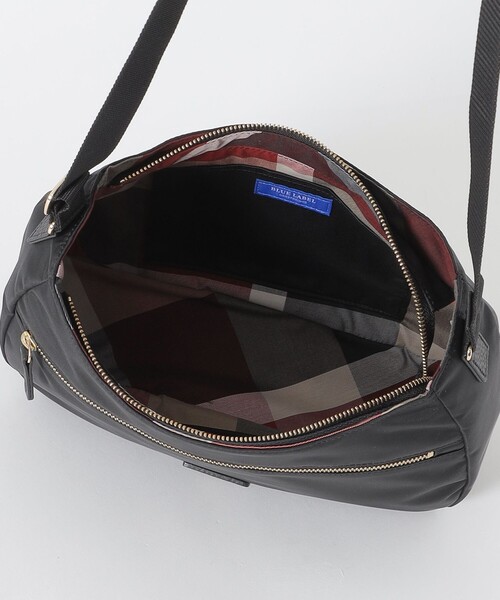 BLUE LABEL CRESTBRIDGE（ブルーレーベルクレストブリッジ）の「ナイロンワンショルダー（ショルダーバッグ・レディース・ダークネイビー/ブラック・FREE）」の8枚目の写真