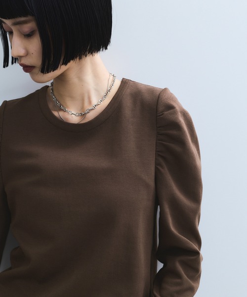 ADAM ET ROPE'（アダムエロペ）の「【WEB限定】バックペプラムカットソー（Tシャツ/カットソー・レディース・ブラック/キナリ/ダークブラウン・FREE）」の11枚目の写真