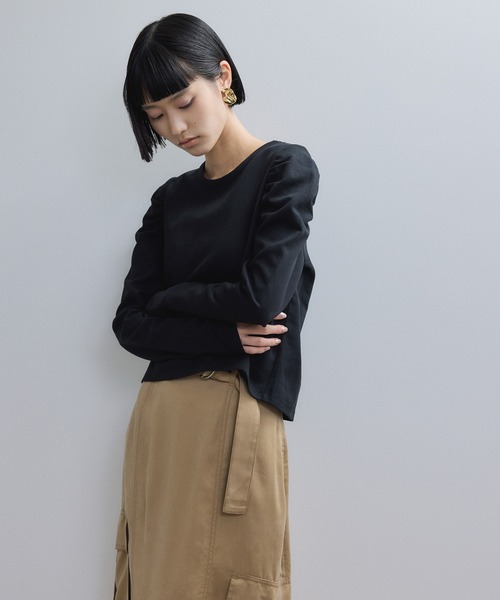 ADAM ET ROPE'（アダムエロペ）の「【WEB限定】バックペプラムカットソー（Tシャツ/カットソー・レディース・ブラック/キナリ/ダークブラウン・FREE）」の5枚目の写真