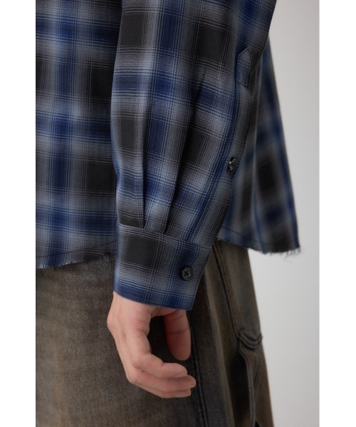 AZUL by moussy（アズールバイマウジー）の「C/Tライトオンブレーチェックシャツ（シャツ/ブラウス・メンズ・ブルー系その他/ブラック系その他・LARGE/MEDIUM）」の20枚目の写真