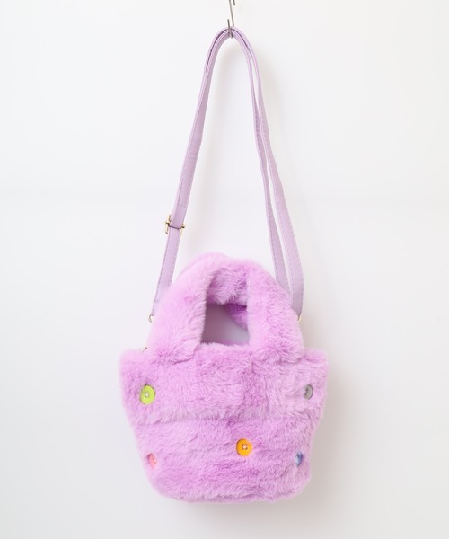 crossi（クロッシー）の「ボタンモチーフ付きフェイクファートートバッグ（トートバッグ・レディース・パープル/レッド/ベージュ・FREE）」の6枚目の写真