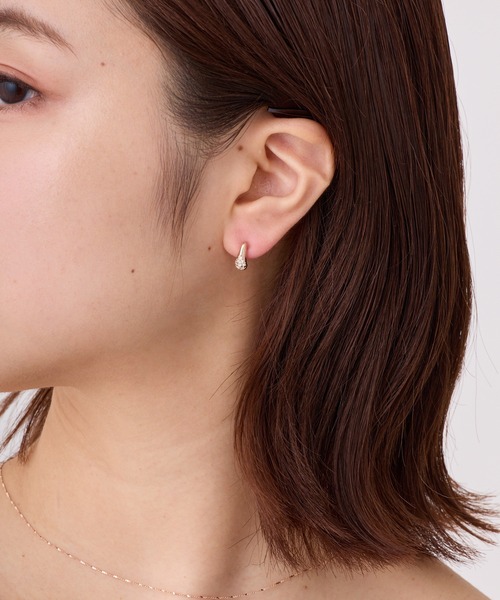 CALIN STANDARD(カリンスタンダード)の「◆金属アレルギー対応◆◆made in japan◆【高品質ポスト】ビジュードロップ ジルコニアセラミックポストピアス(ピアス(両耳用)・レディース・シルバー/ゴールド/ピンクゴールド・FREE)」の4枚目の写真
