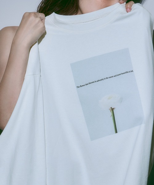 etoll.（エトル）の「フラワーフォトプリントロングTシャツ（Tシャツ/カットソー・レディース・ホワイト系1/ホワイト系2・FREE）」の9枚目の写真